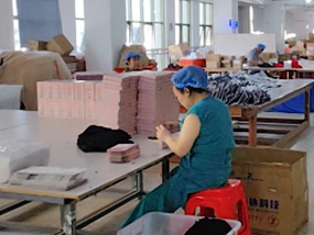 Custom private label packaging for international B2B brands.